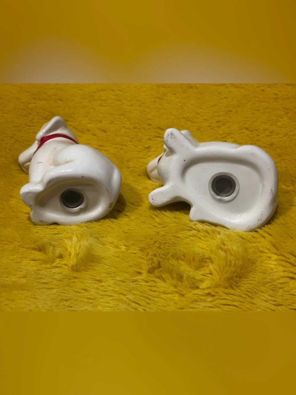 Dog Salt and Pepper Shakers Ceramic White Labrador Retriever Red Collar Vintage